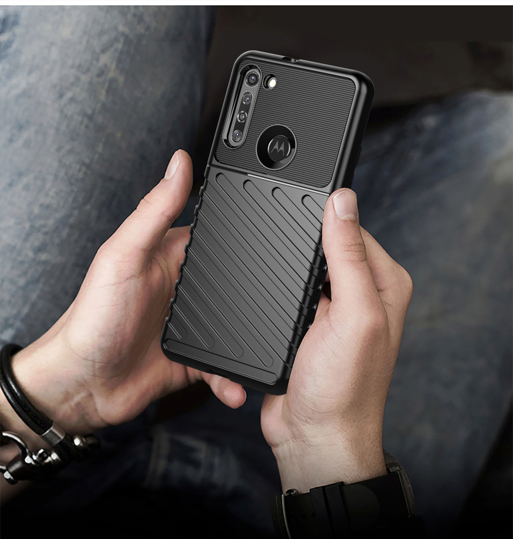 Противоударный чехол на телефон Motorola G8, серия Onyx от Caseport