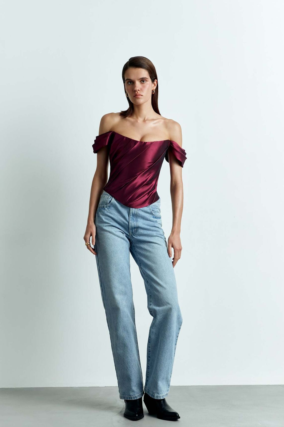 Драпированный топ из тафты со спущенными рукавами