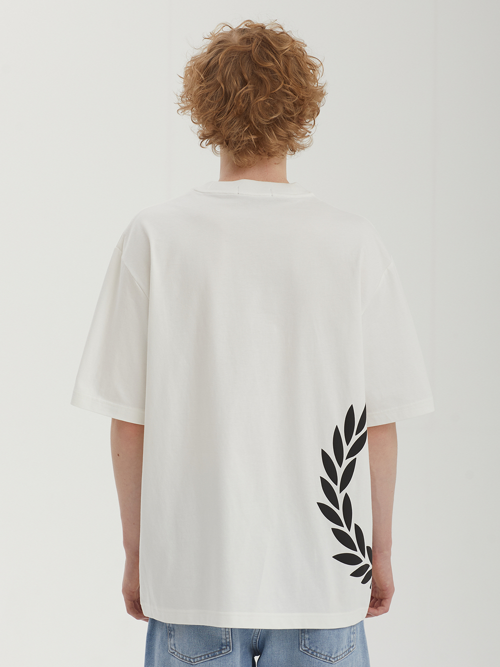 Мужская Футболка КорTextured Laurel Wreath