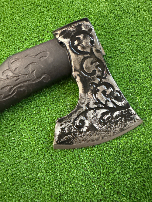 Топор Русич орнамент + шнурок сталь 60 г