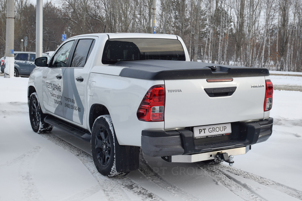 Фаркоп PT GROUP /съемный квадрат/ с нержавеющей накладкой для TOYOTA Hilux 2015-(паспорт и сертификат в комплекте)(без электрики) арт.THI-15-991124.00