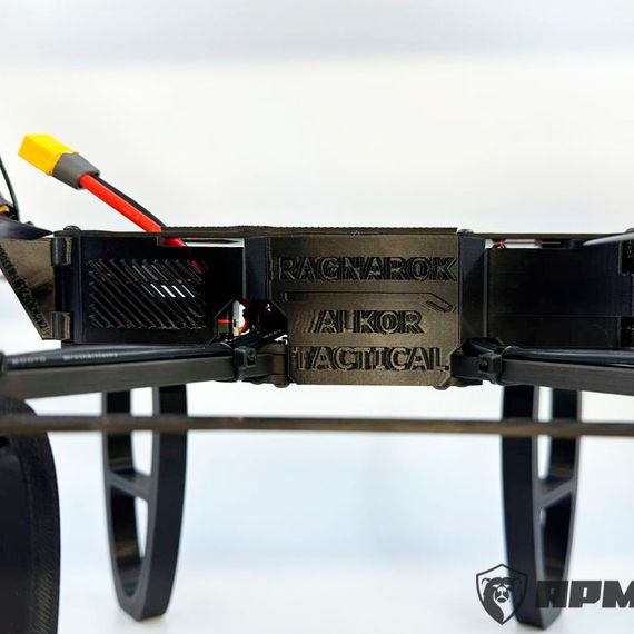 FРV дpон Ragnarok 10 на оптоволокне