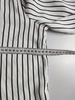 Блузка MONKI с интересной спиной 44 размер