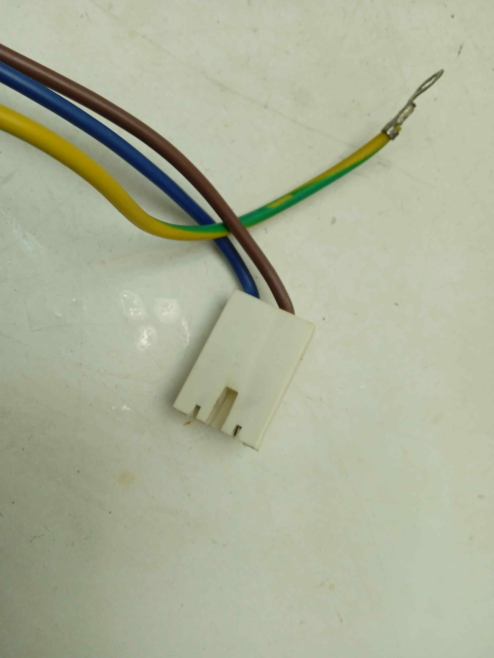 WF-E592NMW кт172 Сетевой шнур для стиральной машины Samsung WF-E592NMW б/у