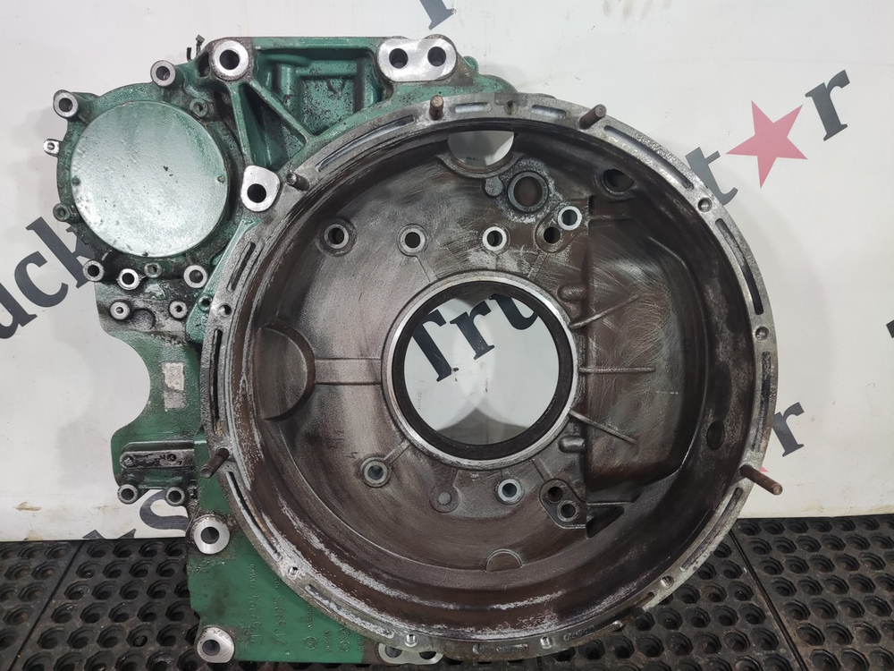 Кожух маховика