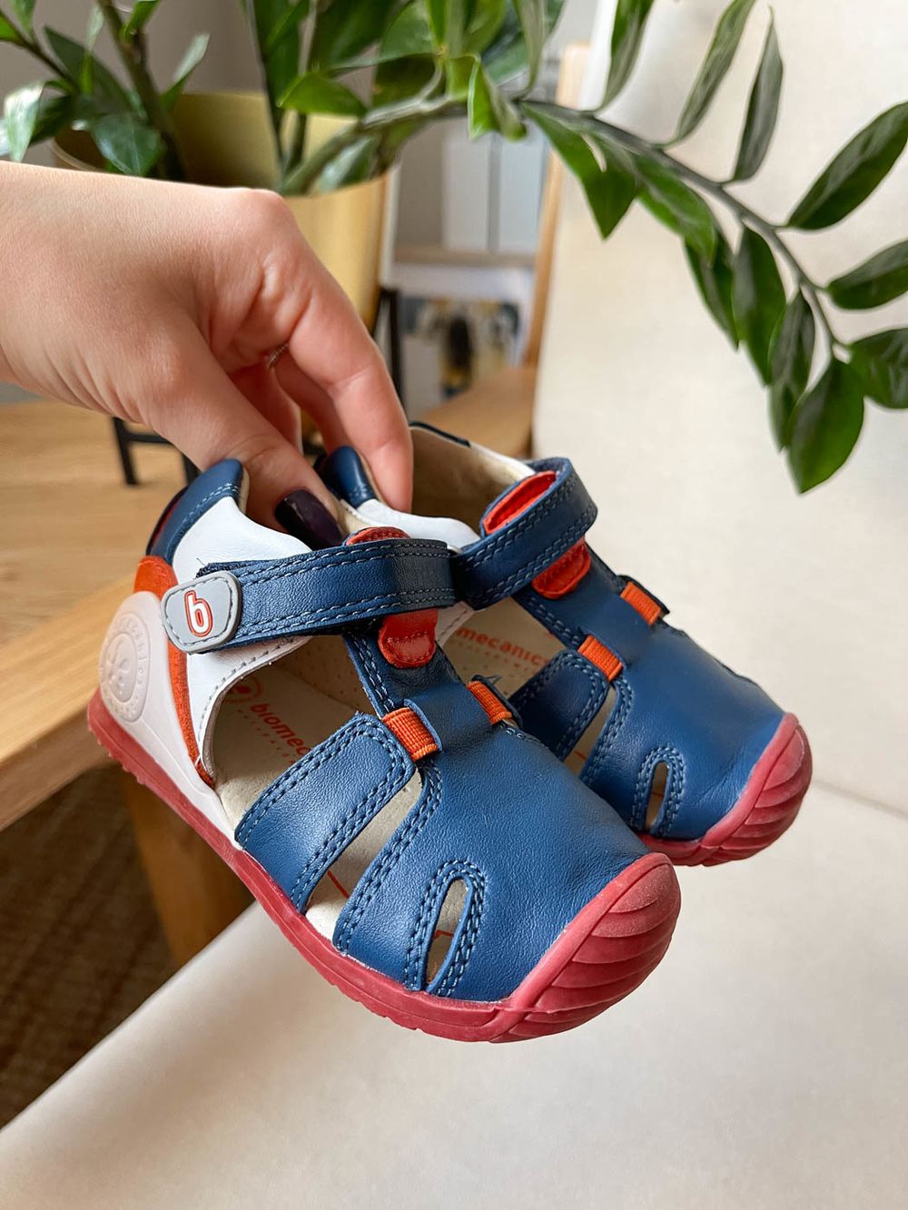 Сандалии Biomecanics