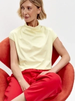 Футболка дизайнерская с цельнокроеным воротником