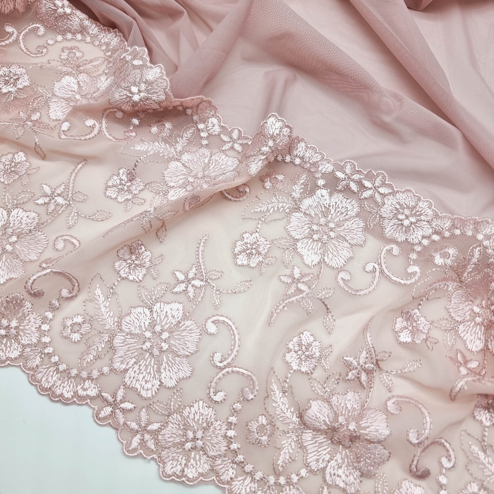 Вышивка на сетке ПУДРА, 18см