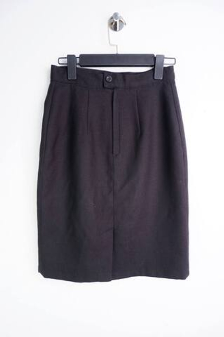 Юбка базовая, визуально на 44 размер