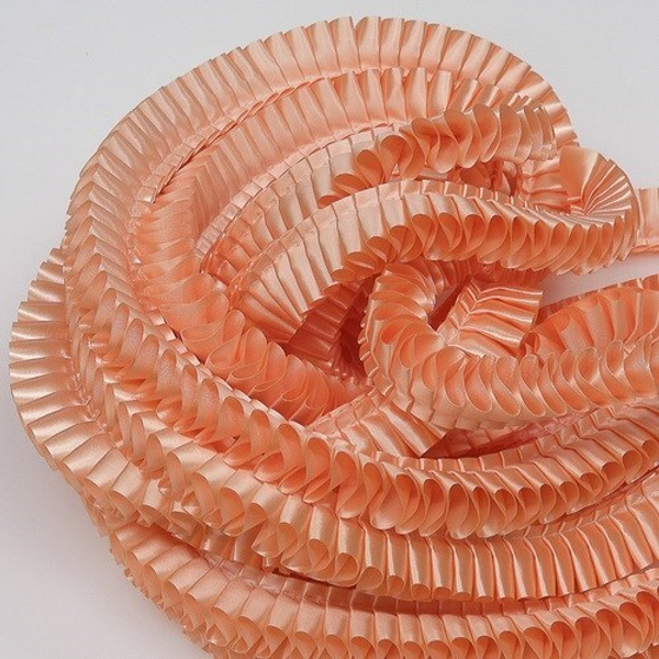 Лента плиссированная для наградных розеток. Цвет ПЕРСИК. Код цвета 41А.