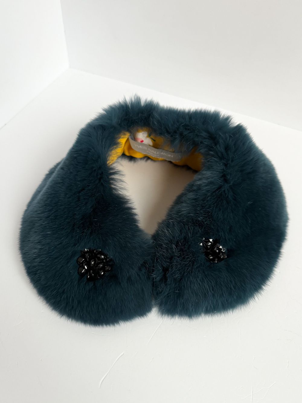 Новый меховой воротник Yves Salomon