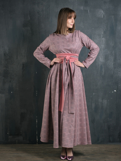 Платье с кушаком /персик клетка