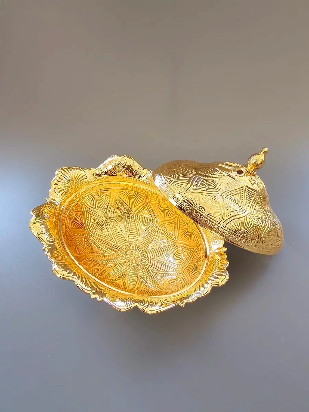 Лукумница серебристая. Турция