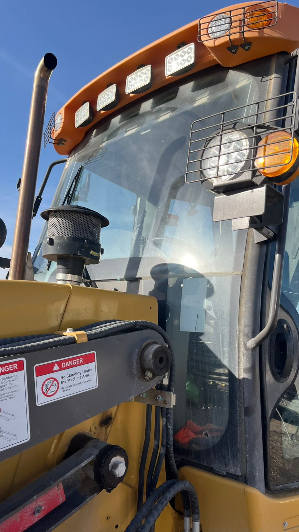 SHANMON 388 Экскаватор-погрузчик 388H (Дизельный, 4,8 л, 102 л.с., АТ)