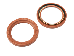 Сальник 70х92х10 а/м КАМАЗ хвостовика редуктора среднего и заднего моста (красный с пружиной/FPM) Резинотехника г. Балаково ( ОЕ РТ864195-02 )