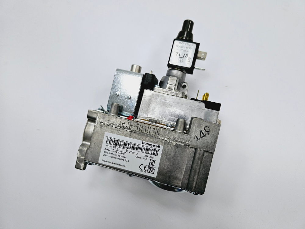 Клапан газовый (Honeywell VR4611Q B2000 3) FERROLI Pegasus F3 N 153-289 2S (арт. 39813890)