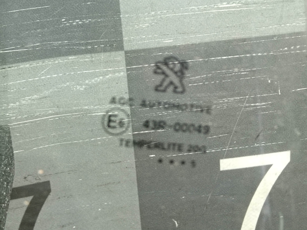 Стекло двери задней правой Peugeot 408 1 10-22 Б/У Оригинал  9676462080