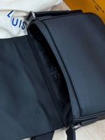 Сумка-мессенджер Louis Vuitton