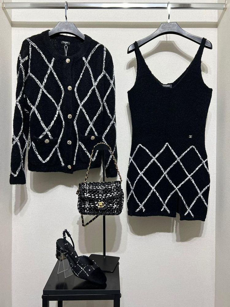 Платье CHANEL