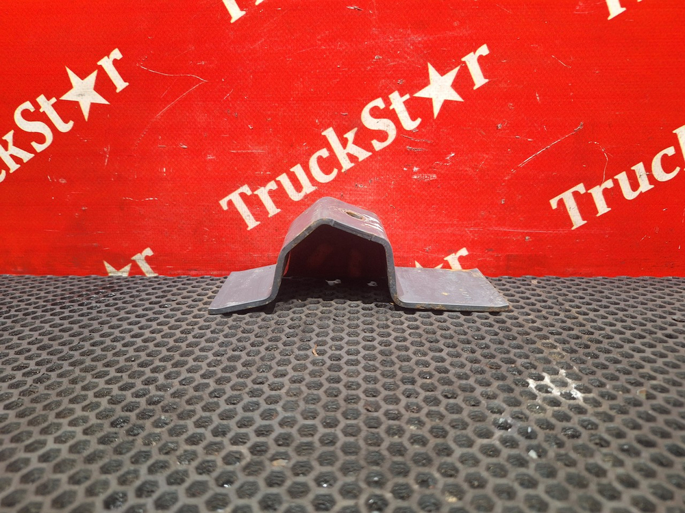 Кронштейн крыла заднего 2018г.