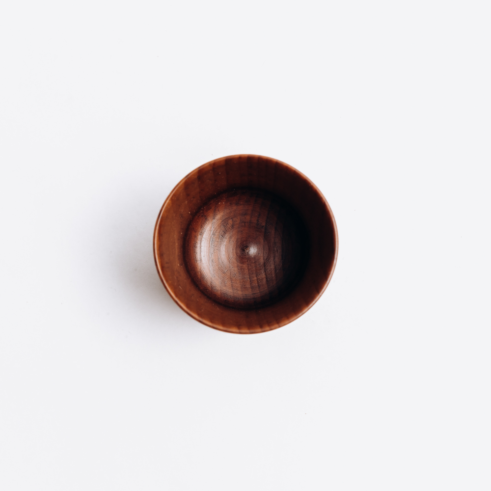 Деревянная стопка, рюмка, шот из дерева кедра для крепких напитков. R42