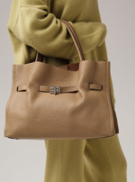 Кожаная сумка Deboro 31195 бежевый карандаш