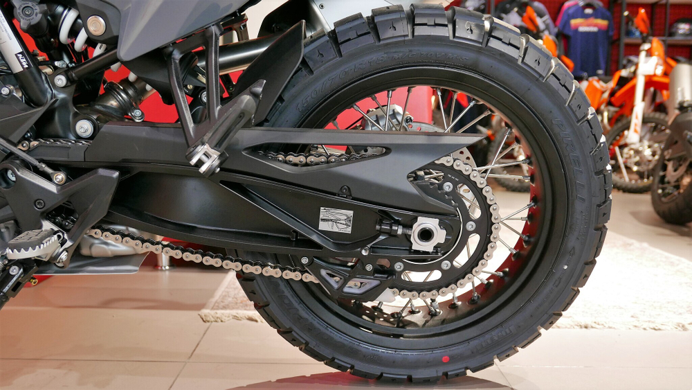 KTM 890 Adventure orange