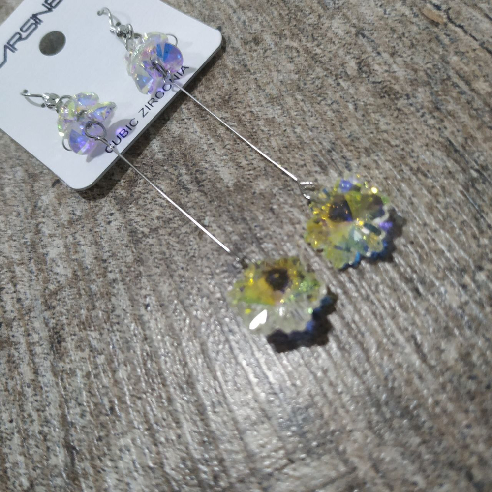 Серьги Cubic Zirconia подвеска 6 кружков снежинка цвет белый перламутровый металл серебристый
