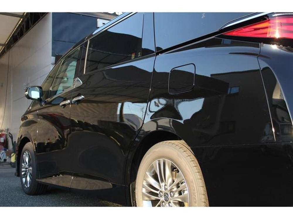 TOYOTA ALPHARD 2023 г.