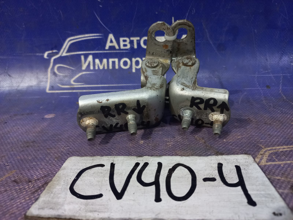 Петля двери задней правой TOYOTA CAMRY 1996