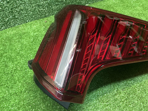 Фонарь правый внешний Hongqi H5 2 (2022-н.в.)