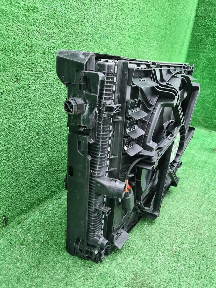 Кассета радиаторов BMW 3er G20 (2018-н.в.)