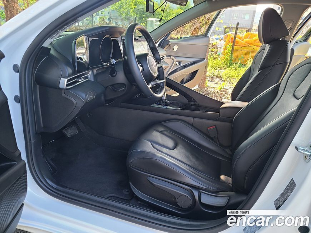 Hyundai Avante (CN7) 1.6 (12.2020)