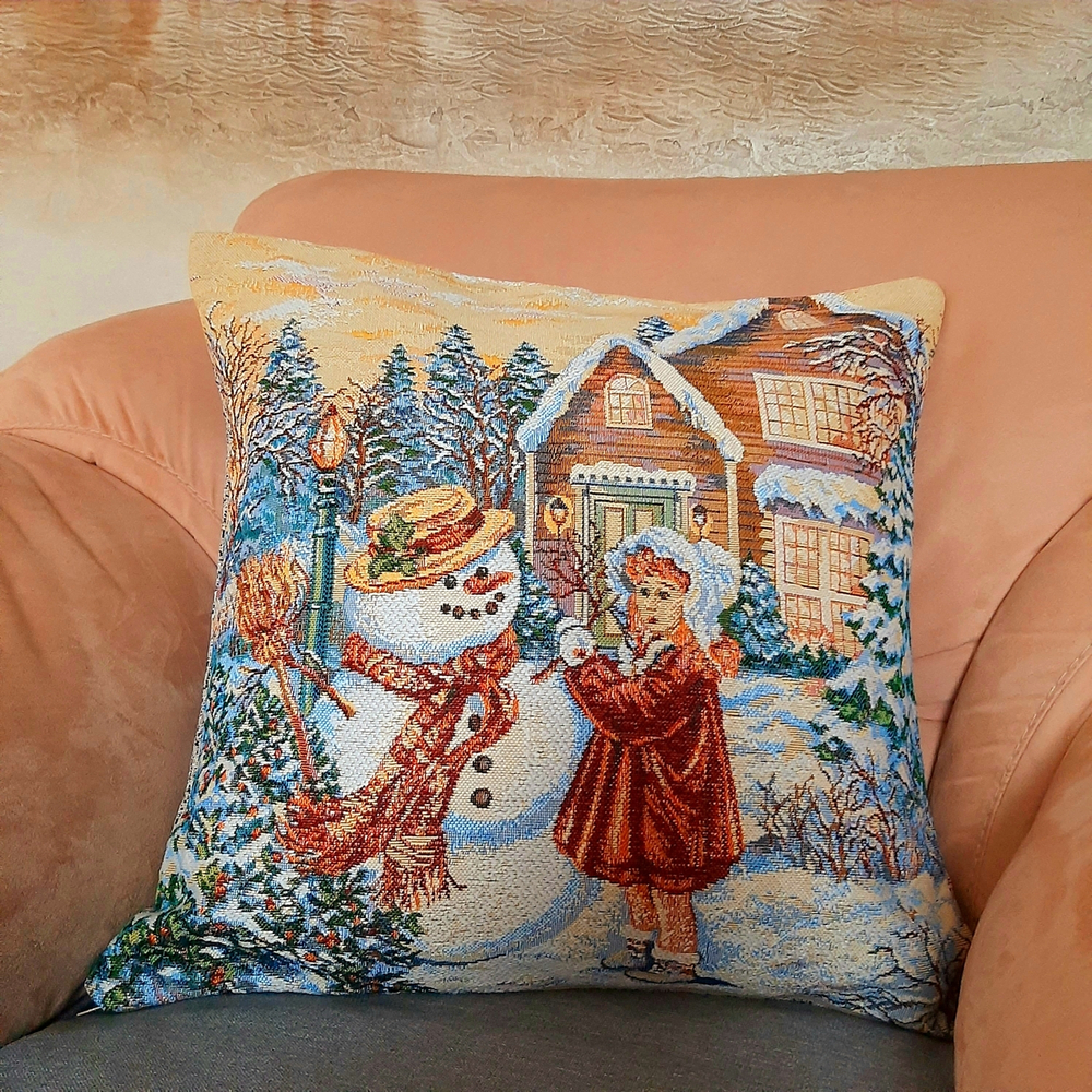 Наволочка гобеленовая декоративная для интерьерной подушки Девочка и Снеговик 47*47