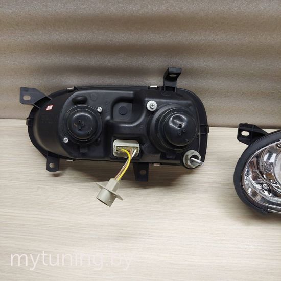 Передние фары VW Golf 3 angel eyes chrome