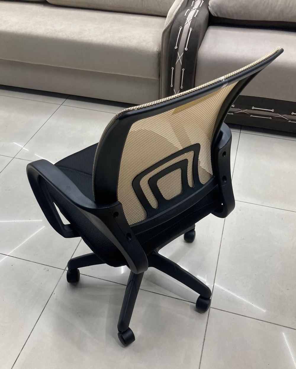 Кресло Премьер-5 (S) сетка беж металлик/черная п.Пиастра (упак.фирмы)