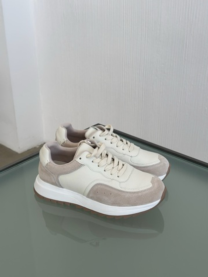 Кроссовки из натуральной замши