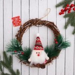 6938885 Венок новогодний d-22 см "Скандинавия" гномик