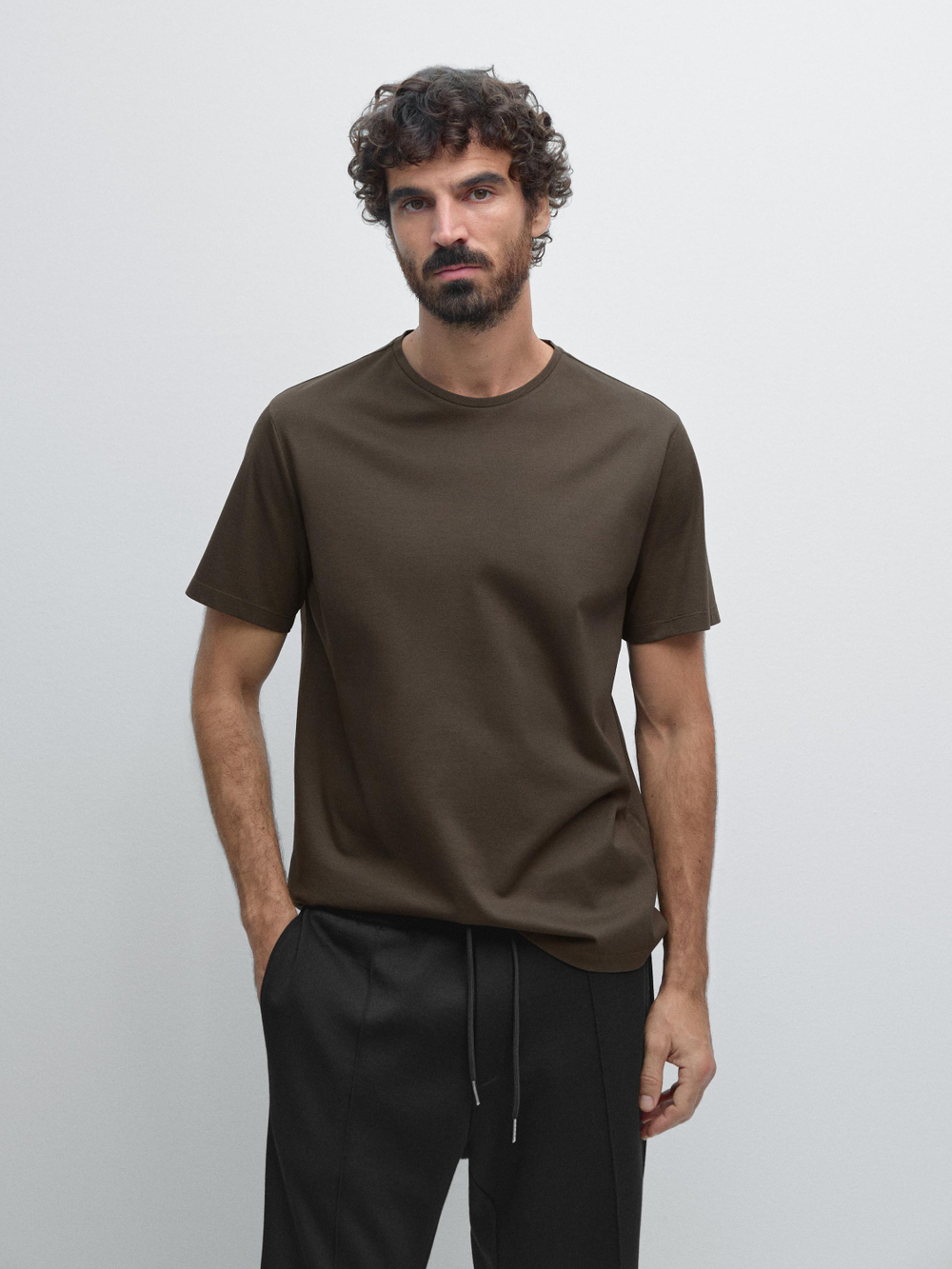 Massimo Dutti Футболка классического кроя с круглым вырезом, хаки