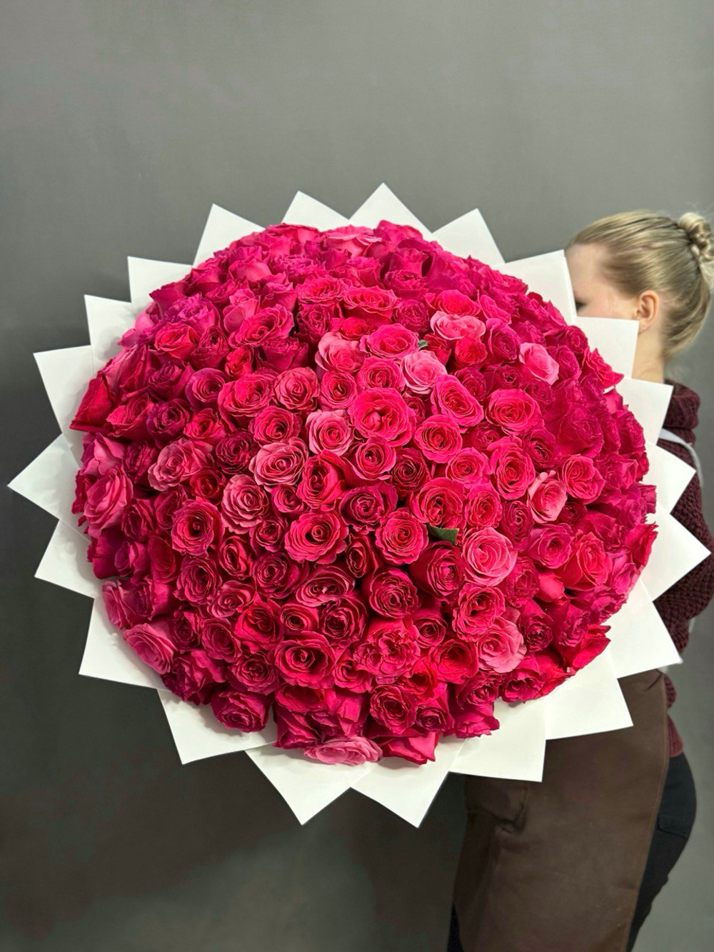Букет из 201 малиновых роз (Эквадор 60 см)