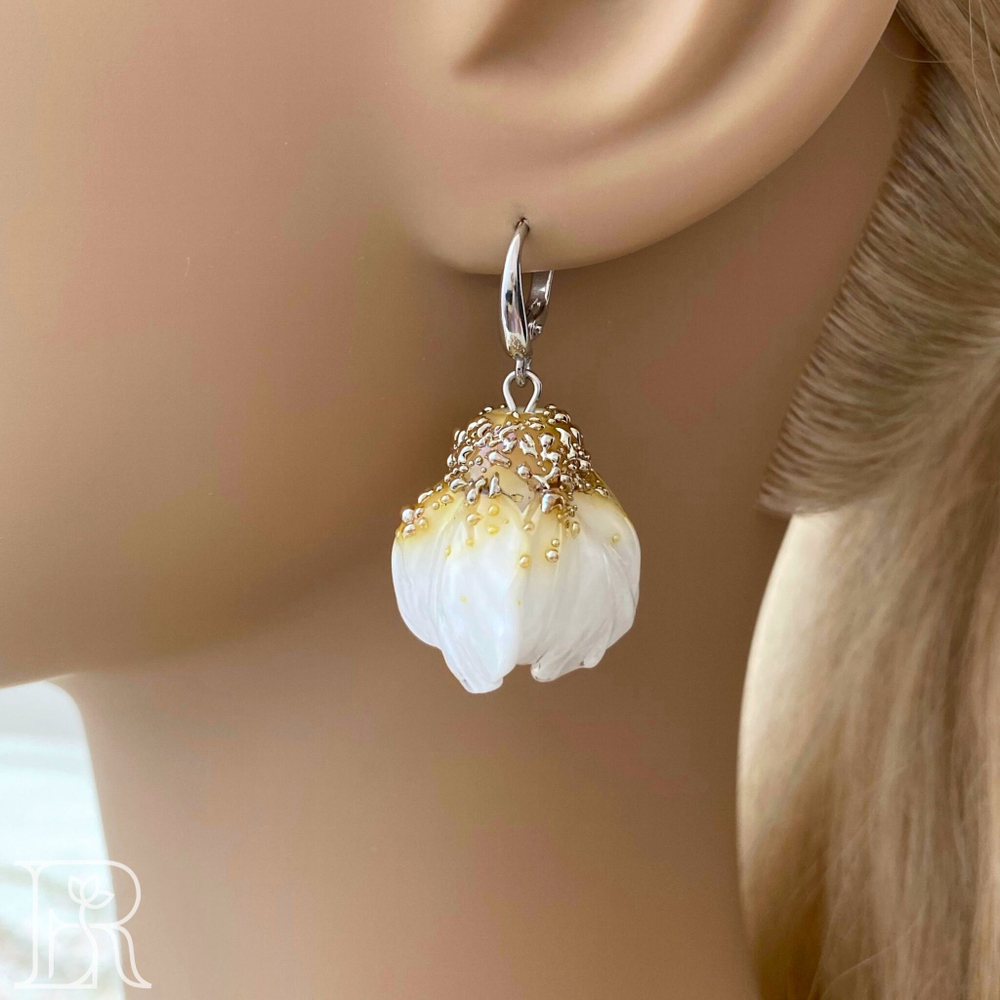 LEFIREL' Серьги серебряные женские "Эльми" с цветами из муранского стекла / ювелирные украшения из родированного серебра 925