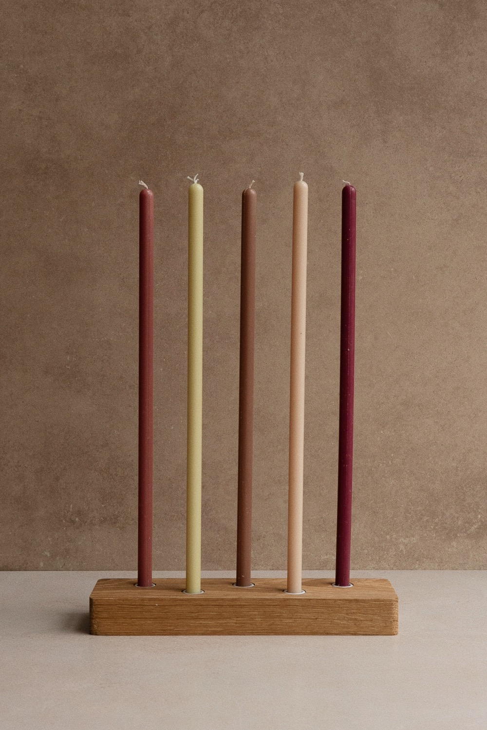 Подсвечник для тонких свечей, дерево с металлическими вставками