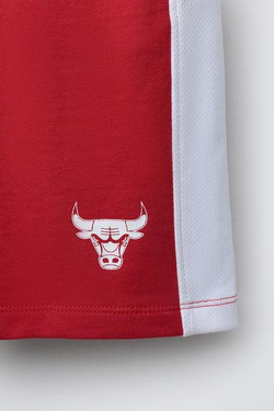 ZARA ШОРТЫ ИЗ МЯГКОЙ ТКАНИ NBA — CHICAGO BULLS, КРАСНЫЙ