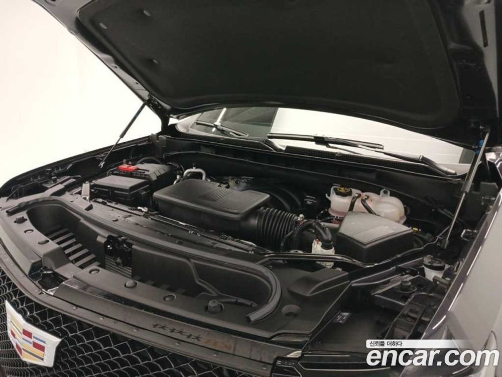 Cadillac Escalade 5 Generation 6.2 (12.2023)
