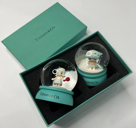 Шар Tiffany & Co.