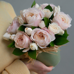 36. Бело-розовый микс в цинковом кашпо