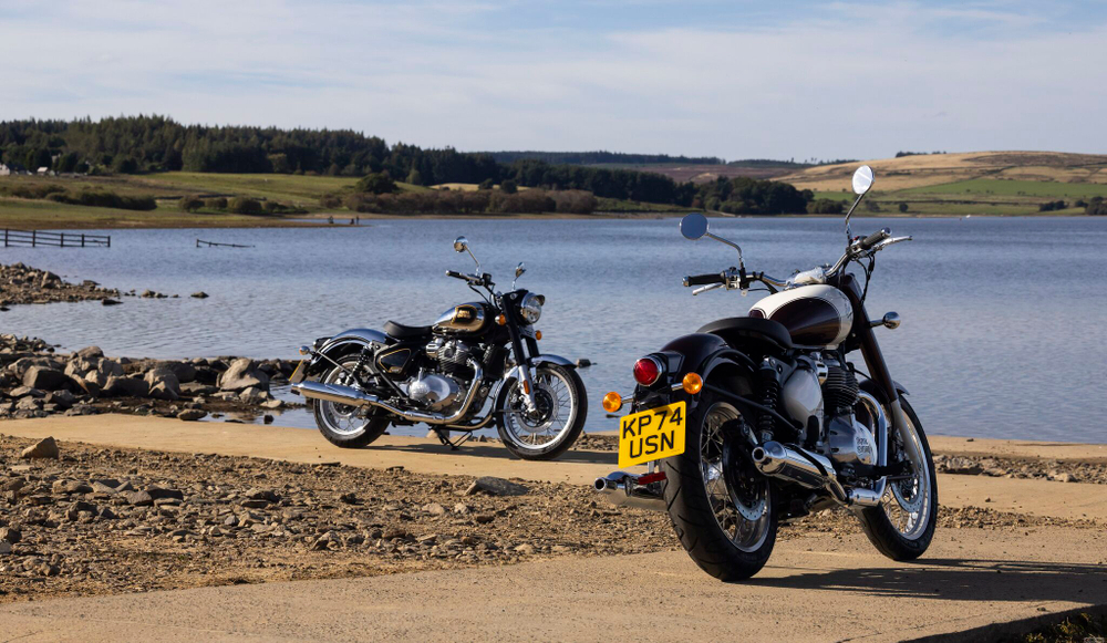 Royal Enfield Classic 650 Black Chrome (Premium)