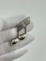 Брошь пин Нота Yves Saint Laurent