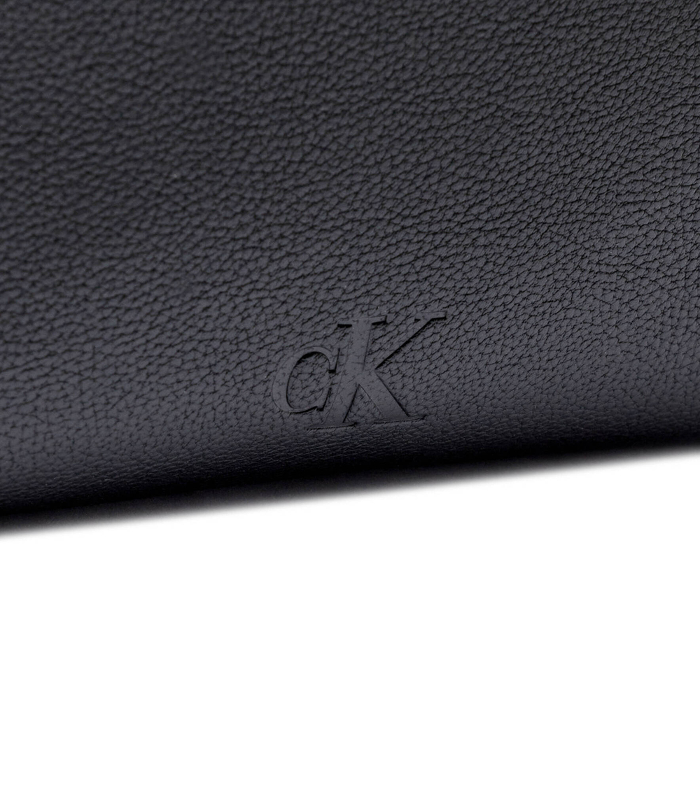 Сумка-мессенджер CALVIN KLEIN JEANS - черный(K60K612711)