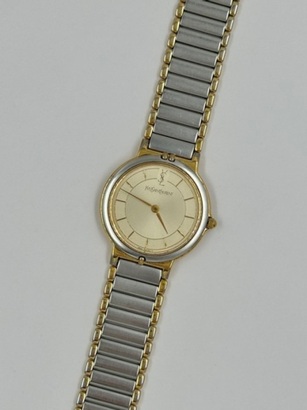 Часы Yves Saint Laurent